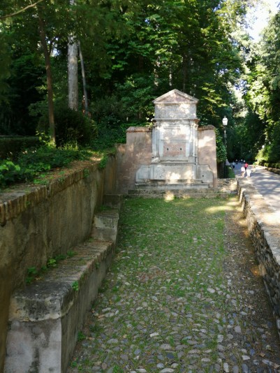 Pilar de Fernando VI