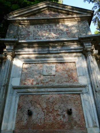 Pilar de Fernando VI