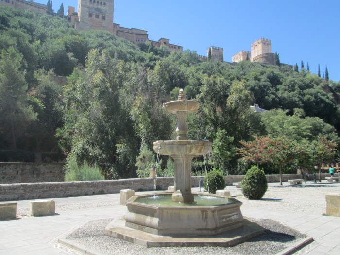 Fuente Paseo de los Tristes